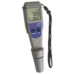 "AD32 Waterproof Conductivity-TDS-TEMP Tester with Replaceable Electrode" "AD32 displaying Conductivity, TDS, and Temperature readings on the LCD" "User replacing the AD32P probe on the AD32 Tester"