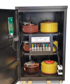 المكونات الداخلية وملفات النحاس لمنظم الجهد Power Wave TNS-30KVA 3 Phase